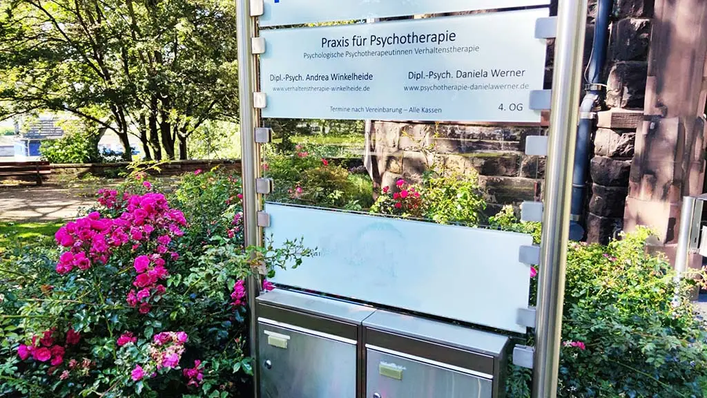 Daniela_Werner_Praxisschild
